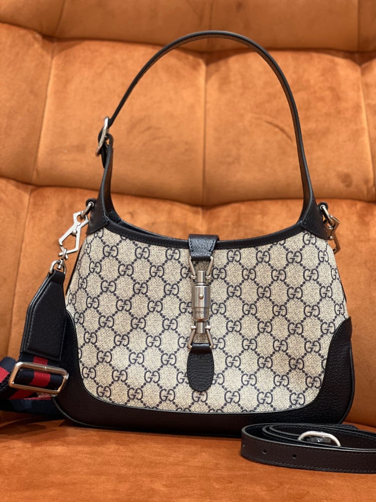 قوتشي جاكي مقاس 27.5cm