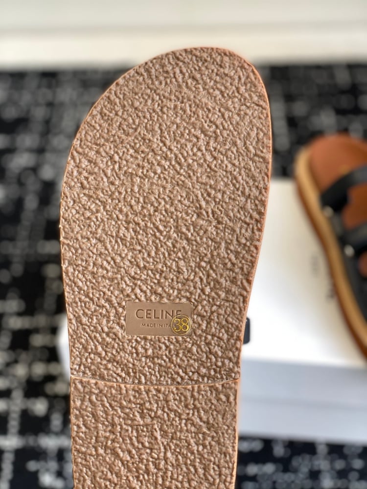 صندل تريومف من سيلين بلون اسود