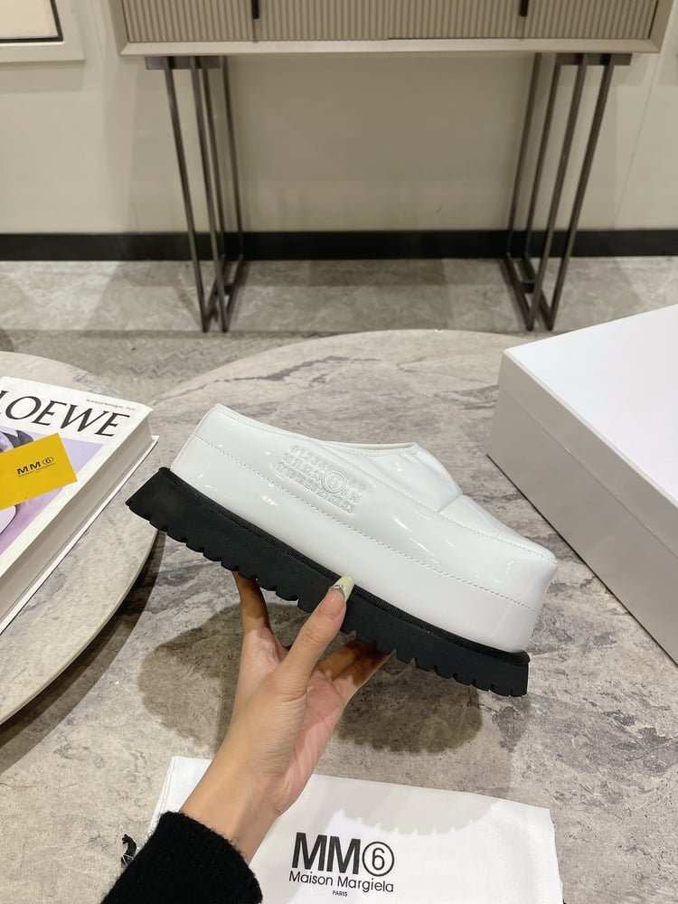 أحذية MM6 Margiela الجديدة ذات النعل السميك