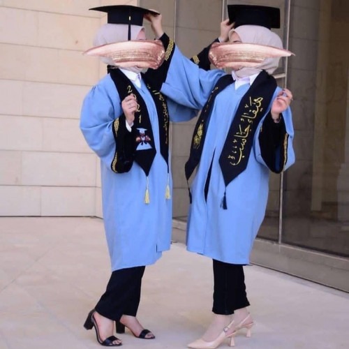 عباية تخرج كريب تفصيل حسب الطلب