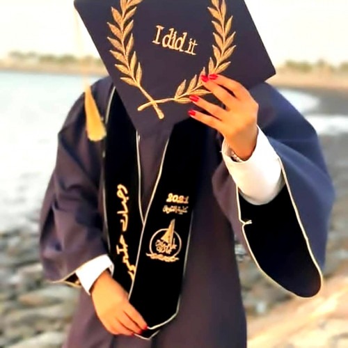 عباية تخرج كريب تفصيل حسب الطلب