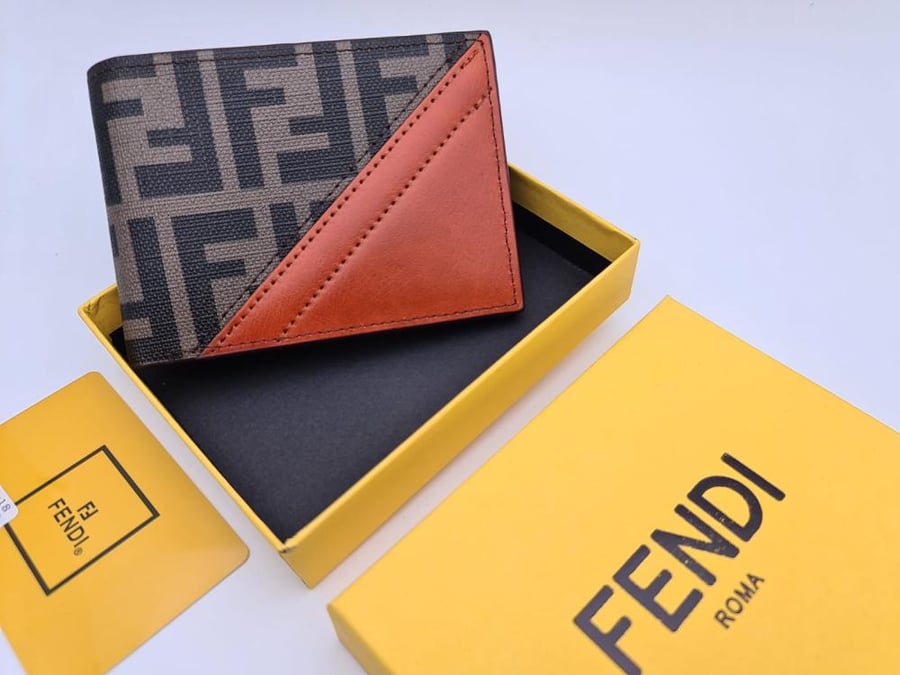 بوك  فندي بوك ماركة FENDI