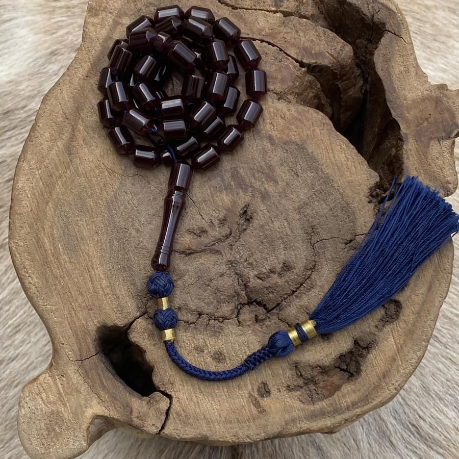 Saffron-colored prayer beads - Karkousha