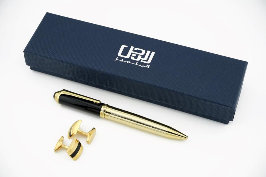 Pen and cup set