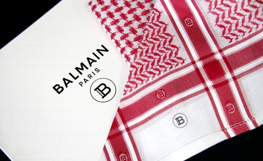 شماغ BALMAIN أحمر  BLD Limited Edition