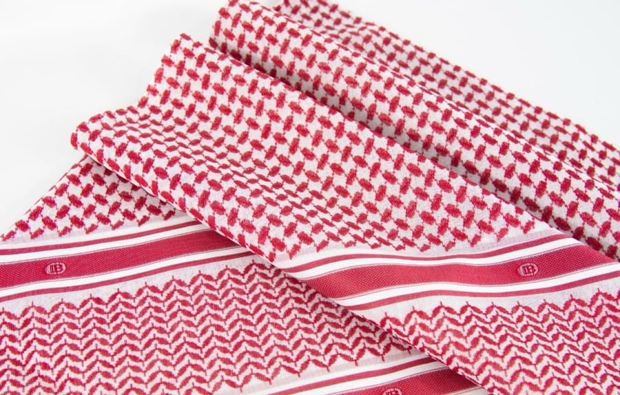 شماغ BALMAIN أحمر  BLD Limited Edition
