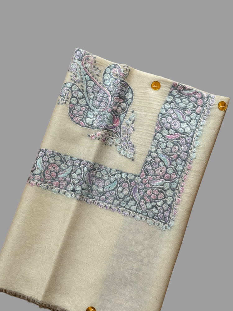Kashmiri shawl from Valor Super Terma