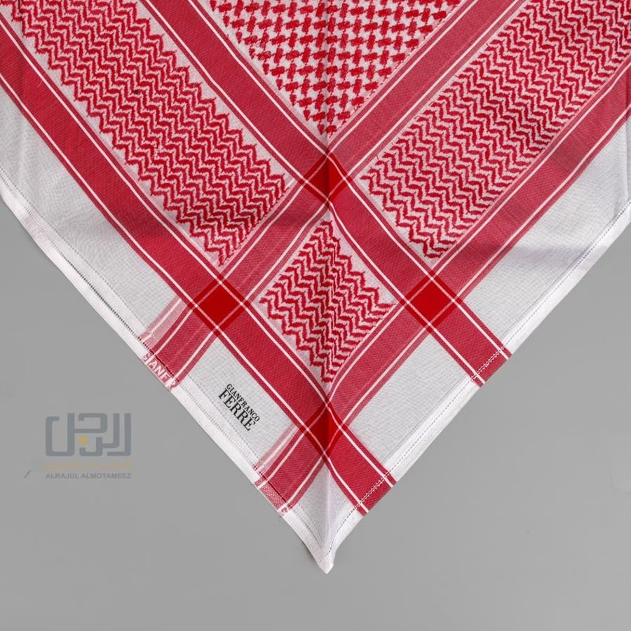 شماغ جيان فرانكو فيري الأحمر GIANFRANCO FERRY TMR