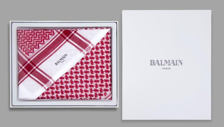 شماغ BALMAIN أحمر كلاسيك BFR