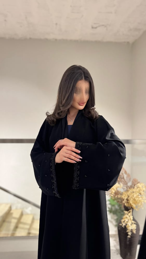 عبايه vip شك اكمام