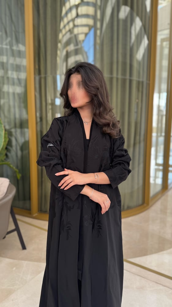 عبايه نجلاء تطريز كمبيوتر لون اسود