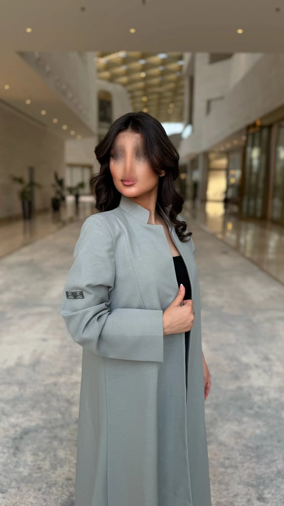 عباية بليزر كريب تيفاني مبطنة