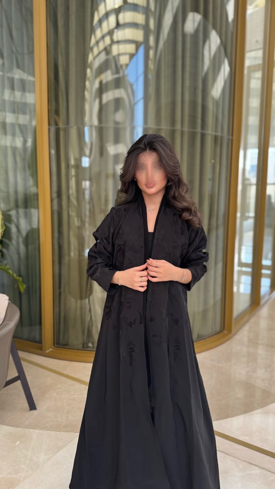 عبايه نجلاء تطريز كمبيوتر لون اسود