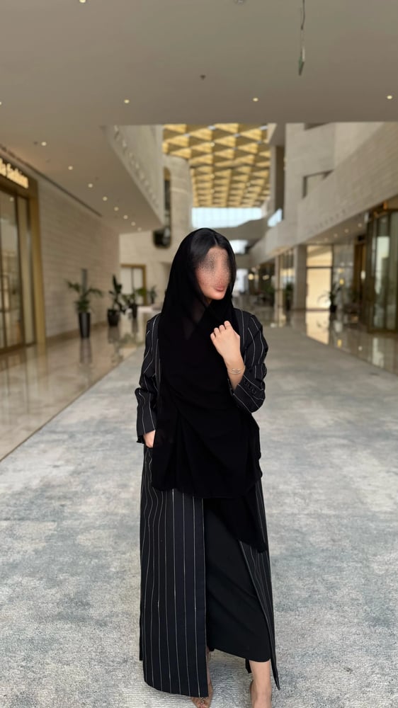 بليزر قماش لينن اسود مخطط عريض