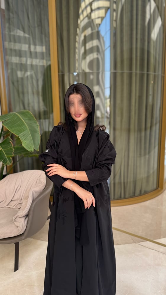 عبايه نجلاء تطريز كمبيوتر لون اسود