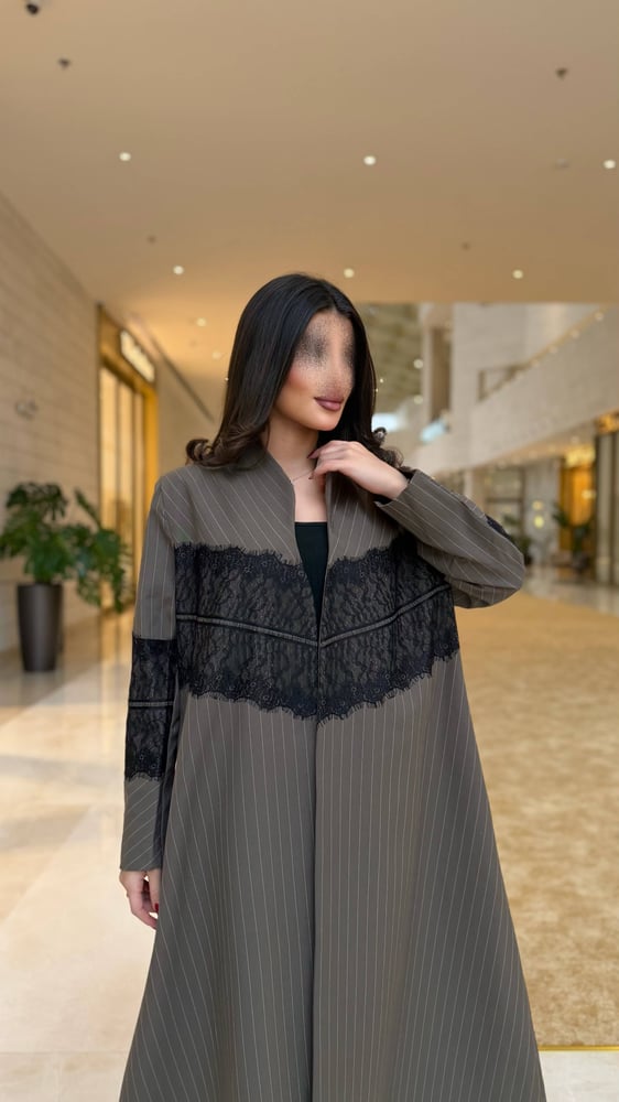 بليزر كريب مخطط بدانتيل فرنسي ثنائي اللون | 303