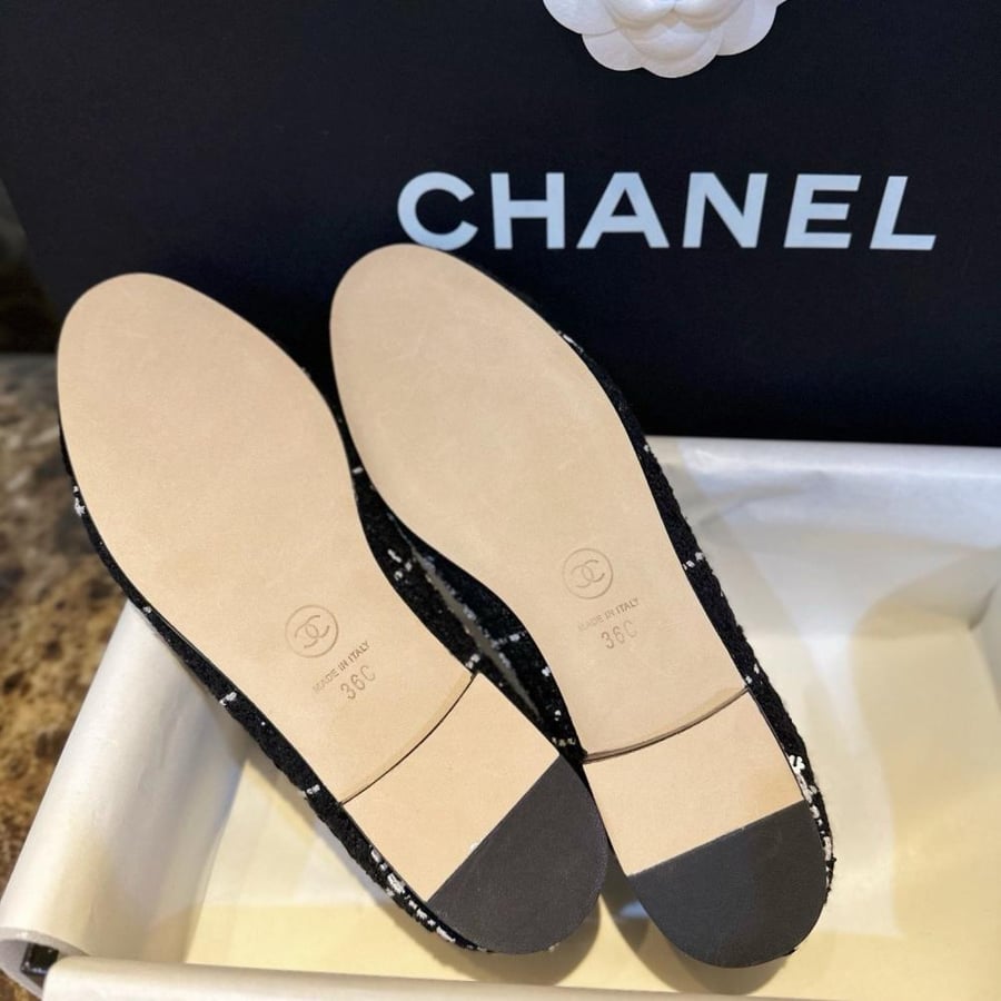 Ballet flats