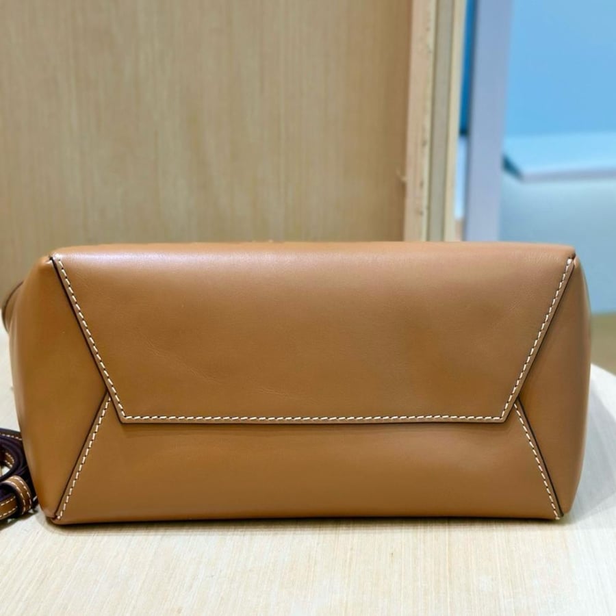 Miu miu lvy 22cm