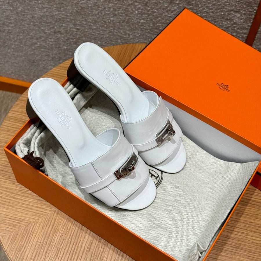 Hermès Gigi 50 sandals palladium Hardwere