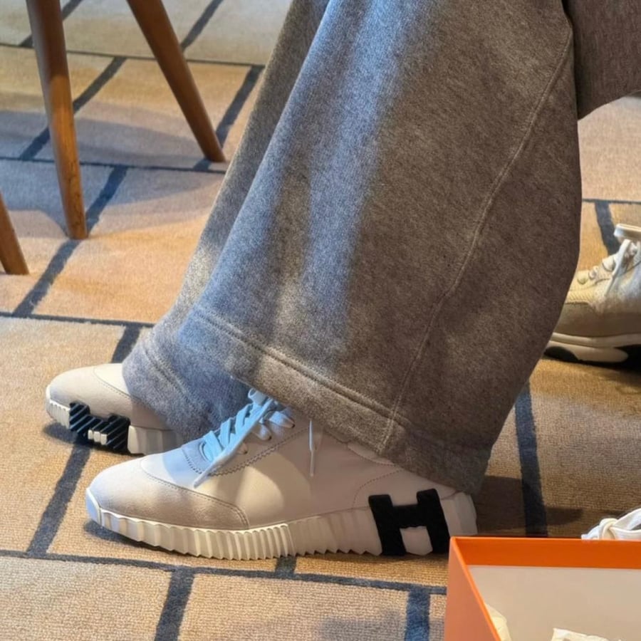 Bouncing sneaker