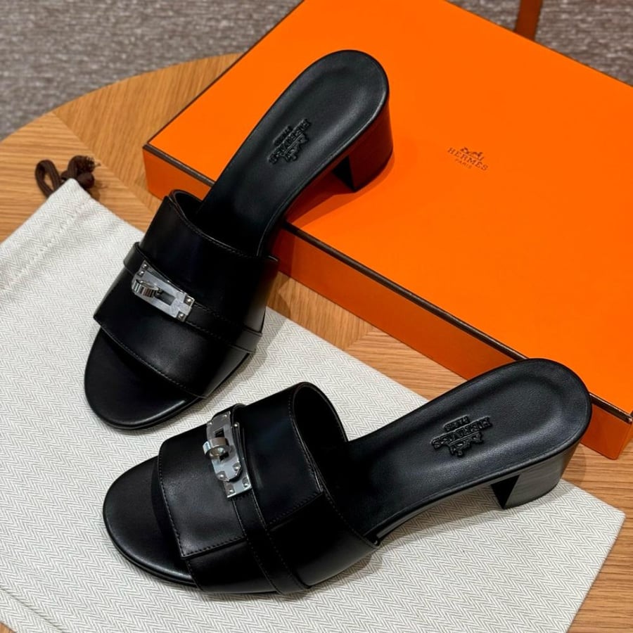 Hermès Gigi 50 sandals palladium Hardwere
