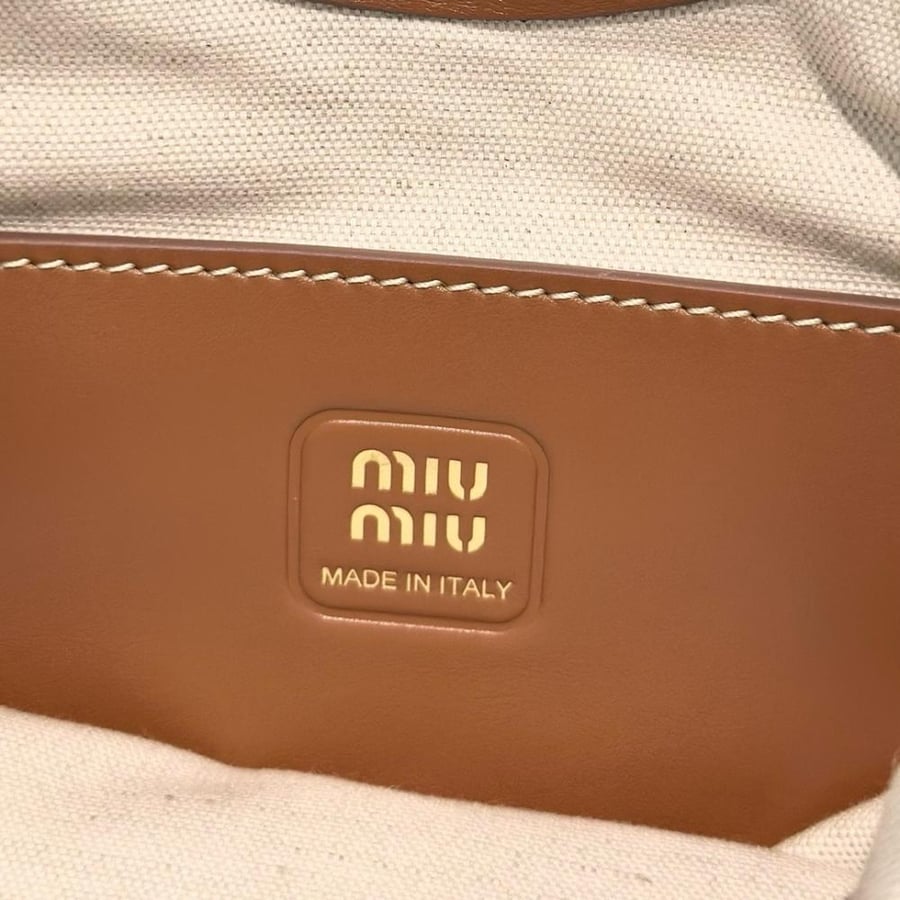 Miu miu lvy 20cm