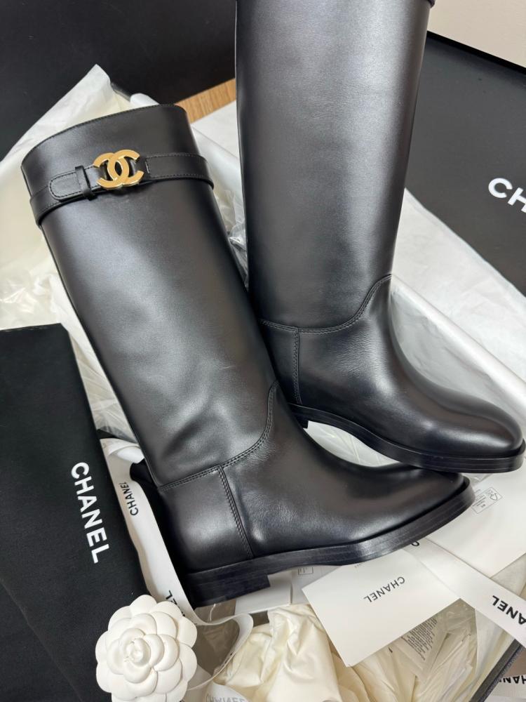 Chanel 26b boot