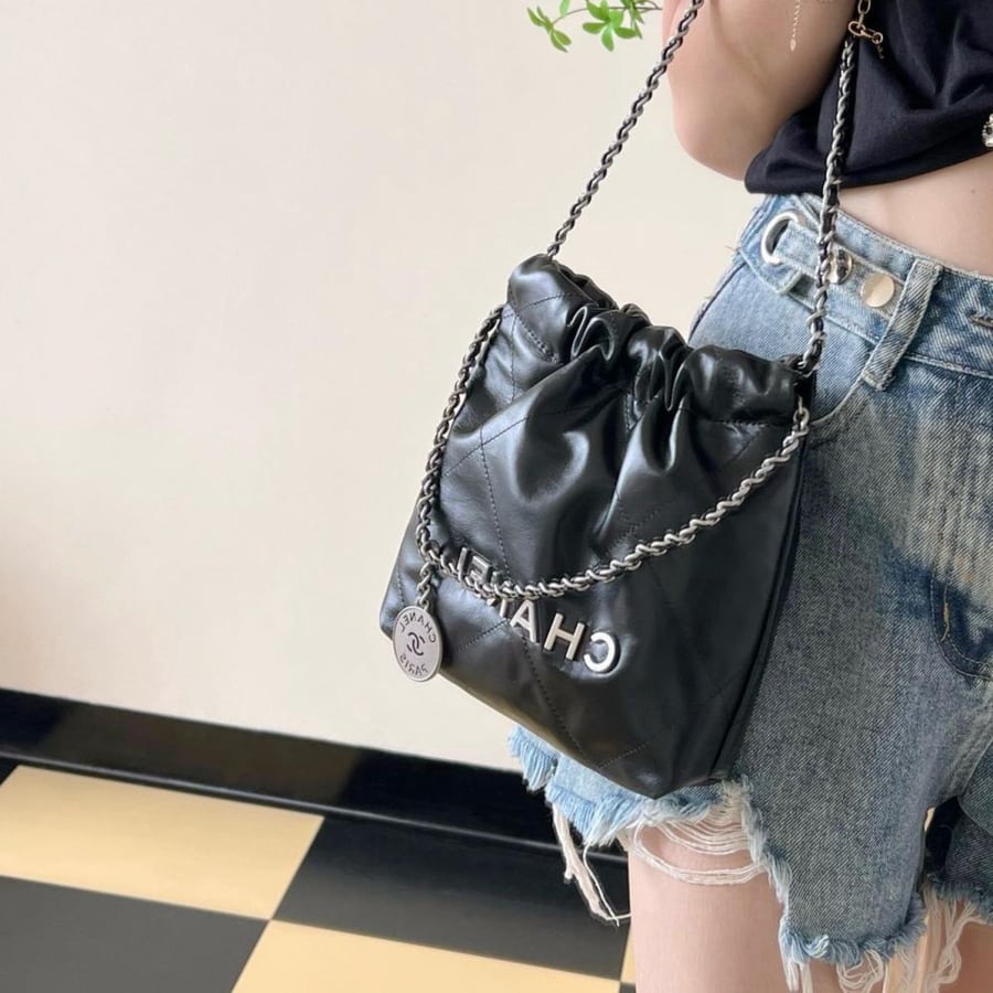 Chanel 22bag mini shiny calfskin