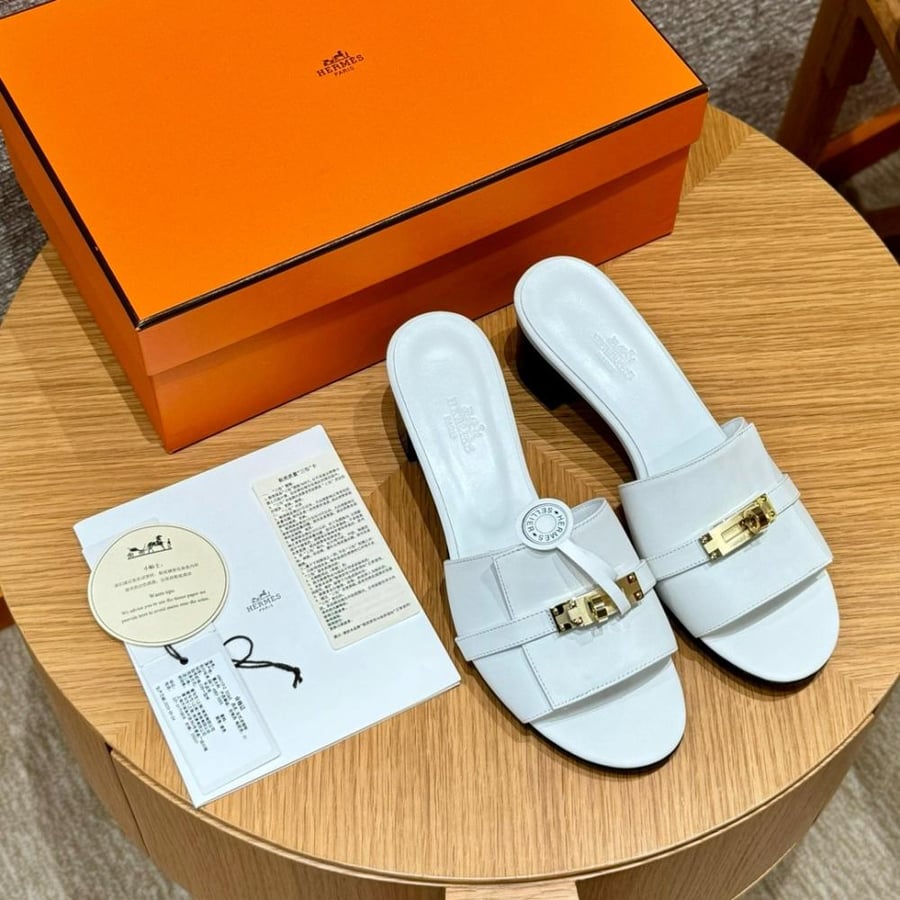 Hermès Gigi 50 sandals palladium Hardwere