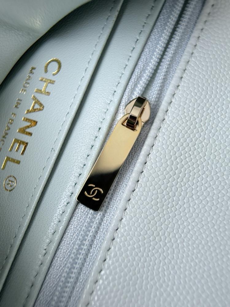 Mini square classic flap