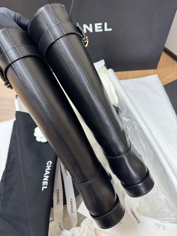 Chanel 26b boot
