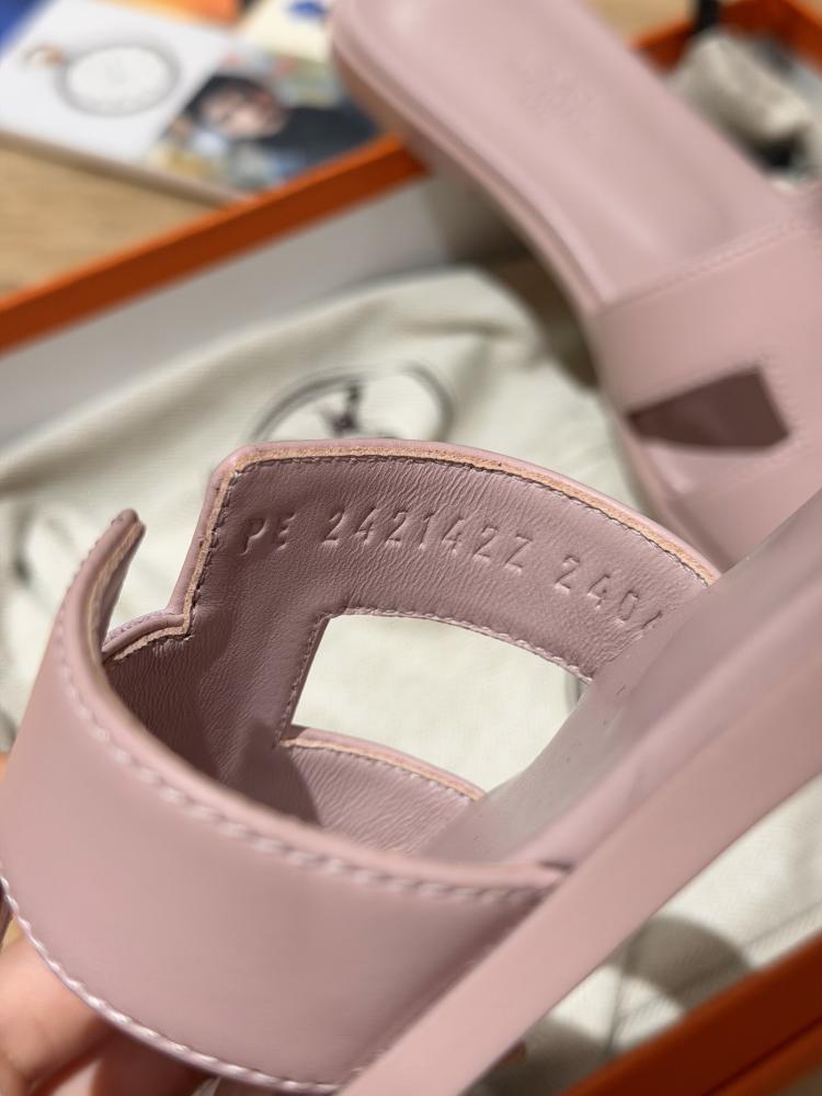 Oran sandal
