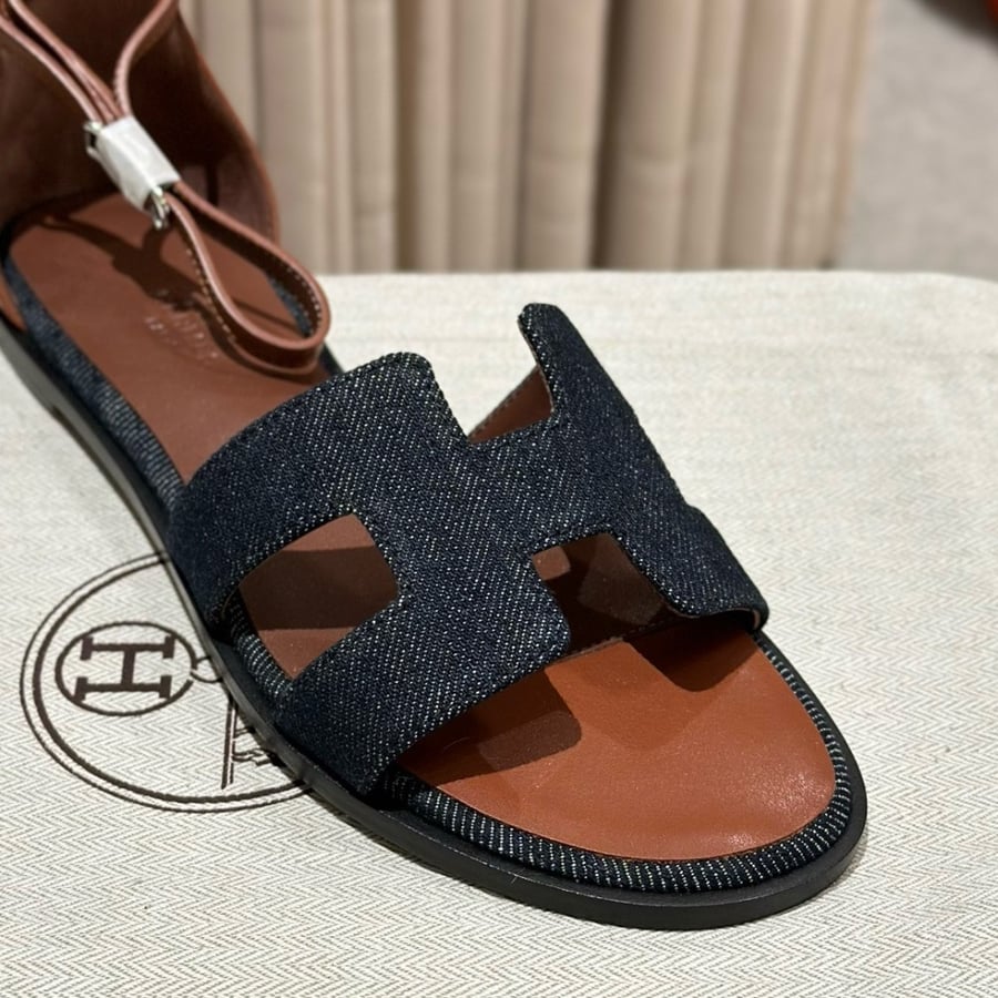 Hermès Santorini sandal