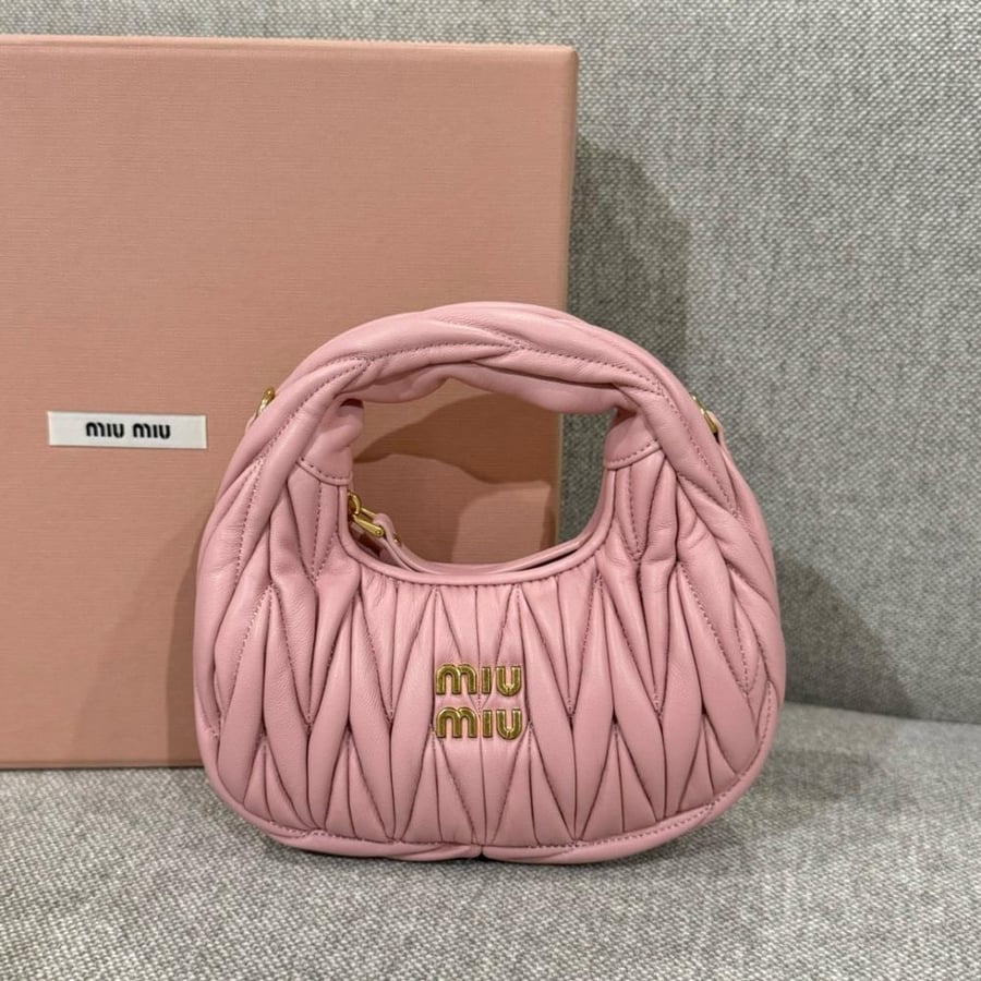Miu miu Wander hobo 17.5cm