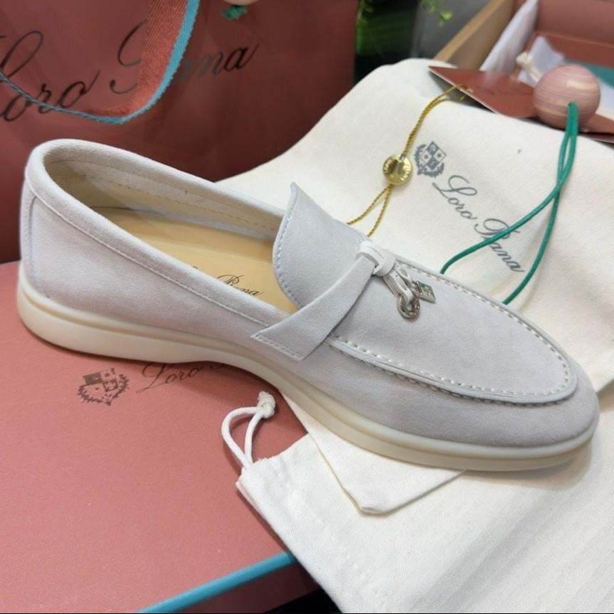 Loropiana summer walk