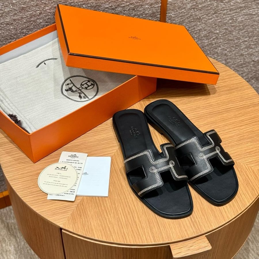 Hermès Gold Oran swift Sandals