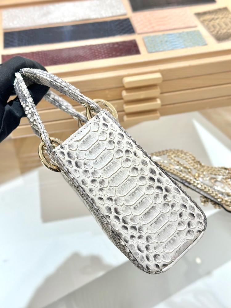 Mini lady dior