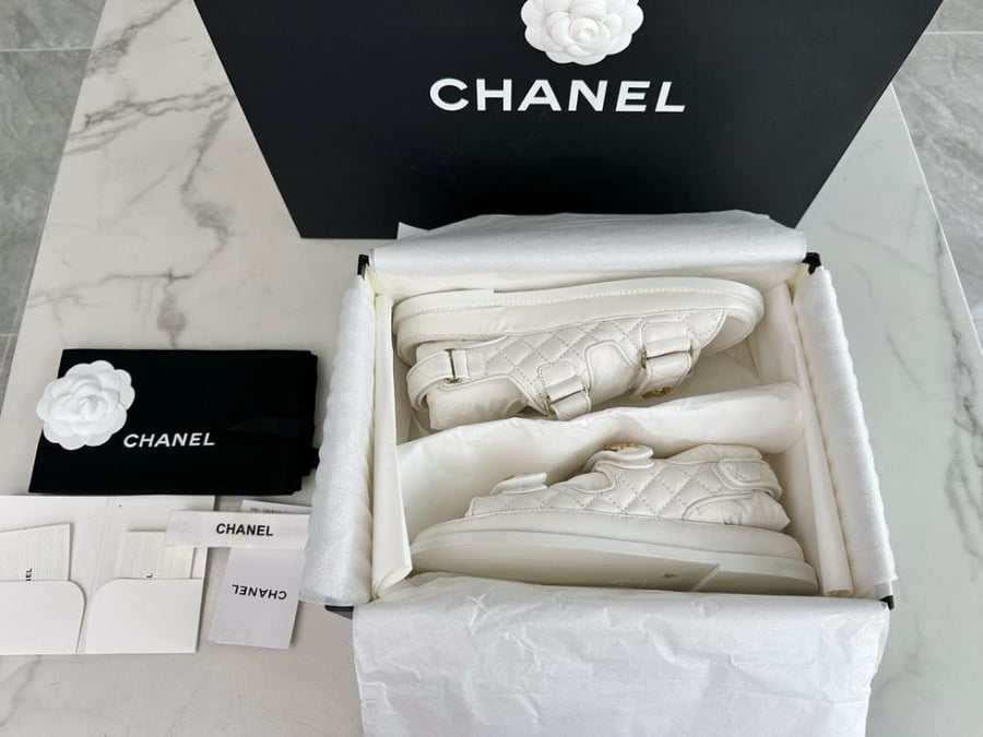 Chanel 24c