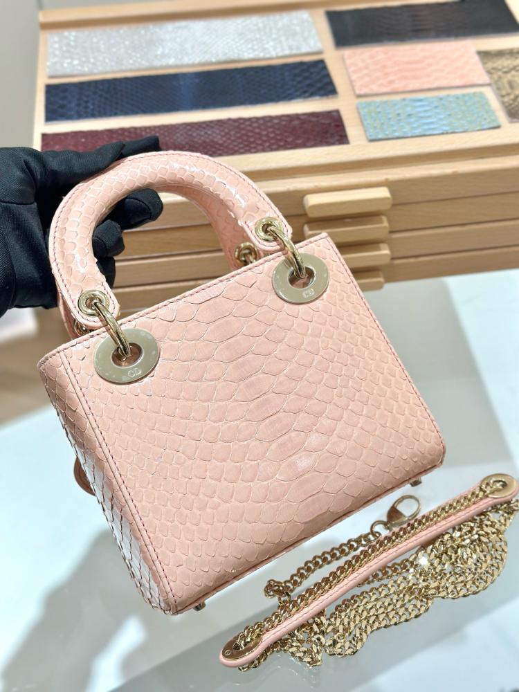 Mini lady dior