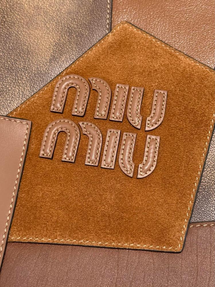 Miu miu lvy 35cm