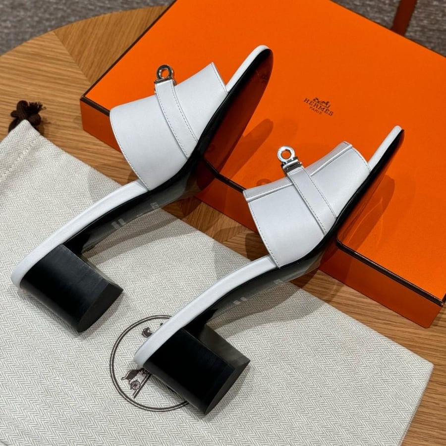 Hermès Gigi 50 sandals palladium Hardwere
