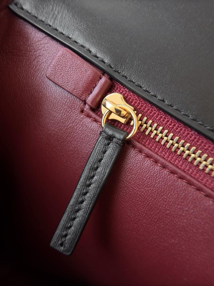 Top Handle Envelope Flap