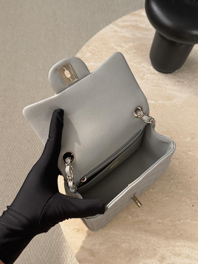 Mini square classic flap