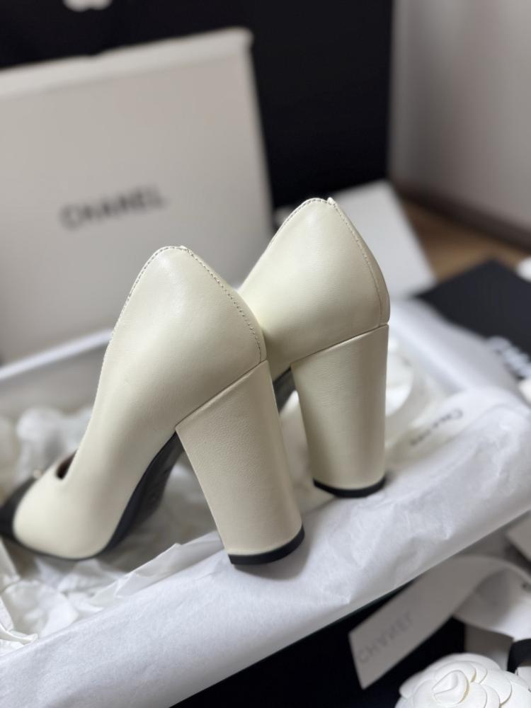 Chanel 26s