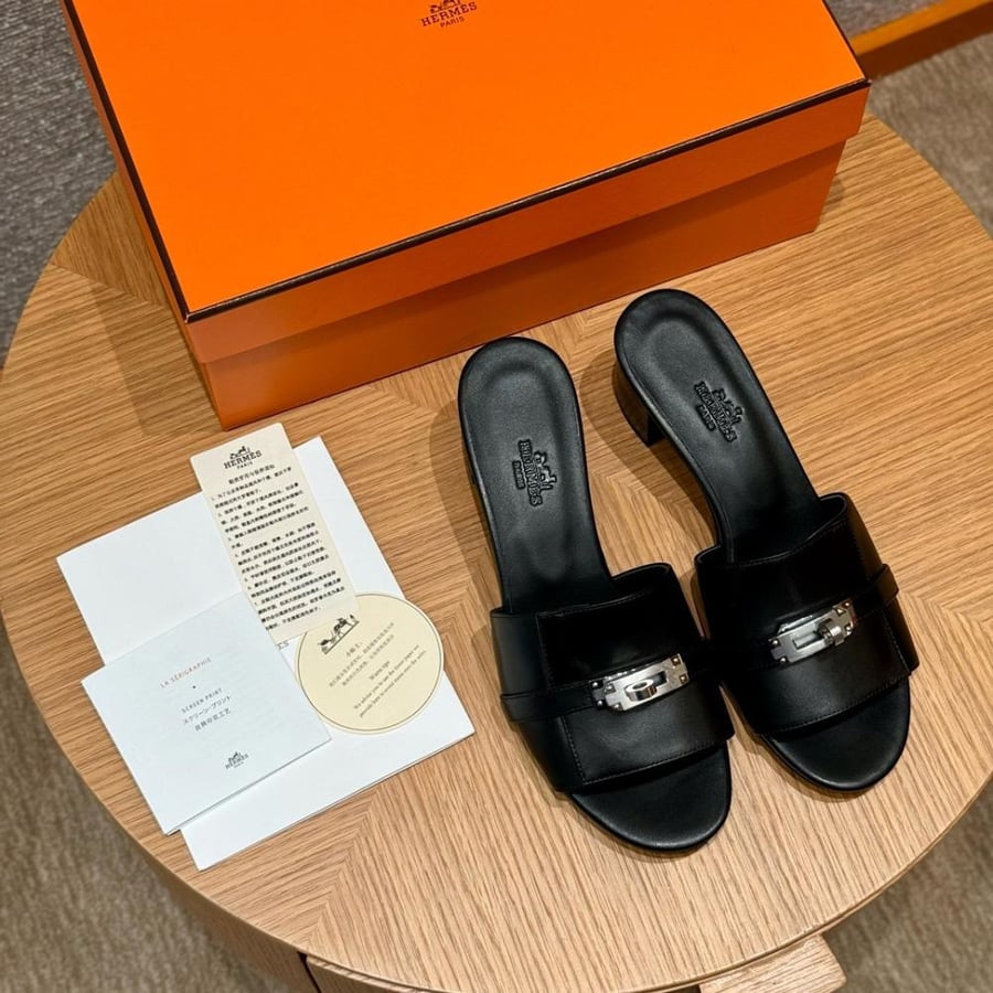 Hermès Gigi 50 sandals palladium Hardwere