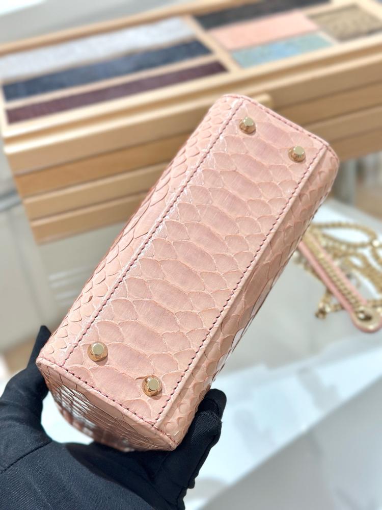 Mini lady dior