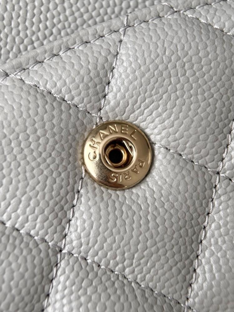 Cf medium caviar leather ghw
