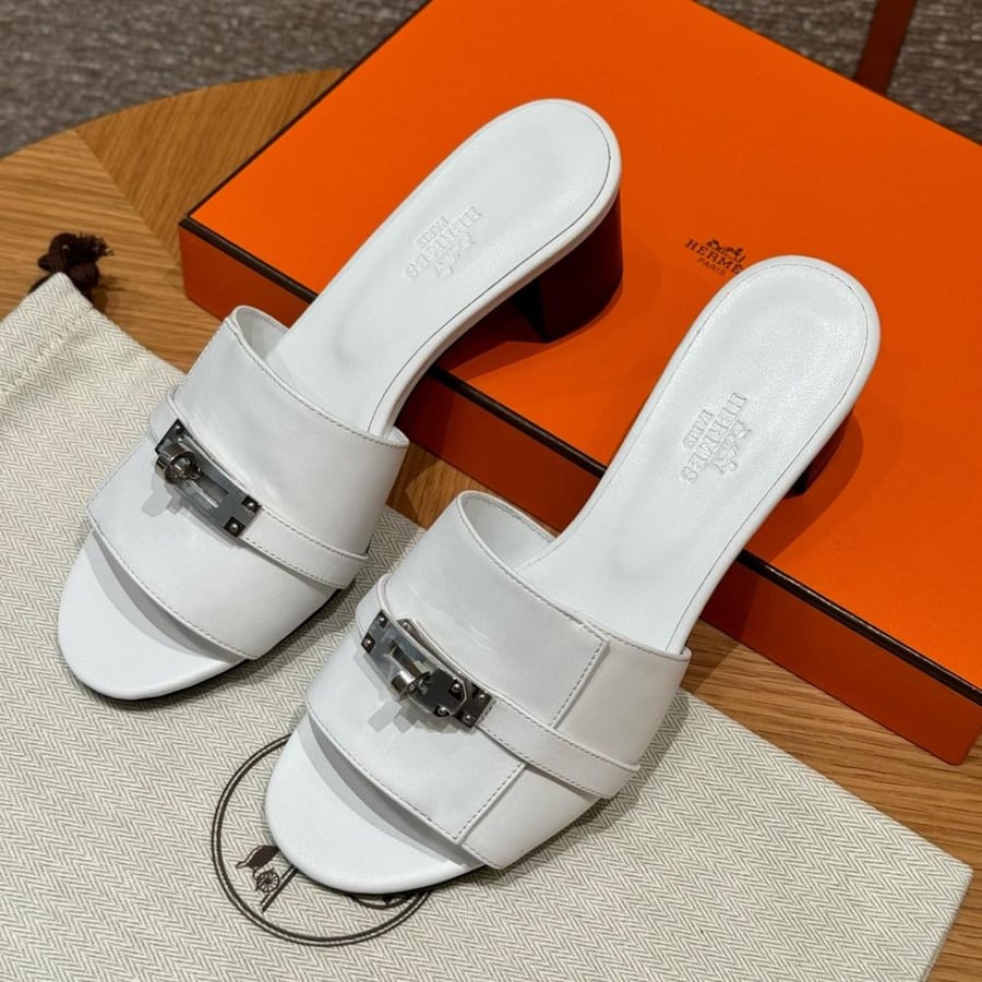 Hermès Gigi 50 sandals palladium Hardwere