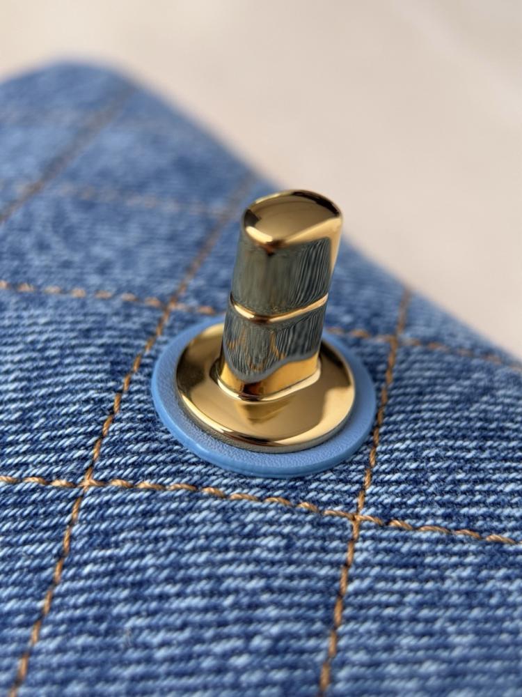 Mini flap denim