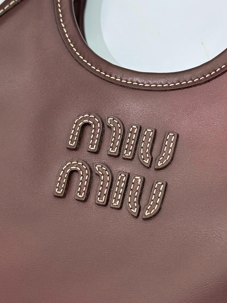 Miu miu lvy 20cm